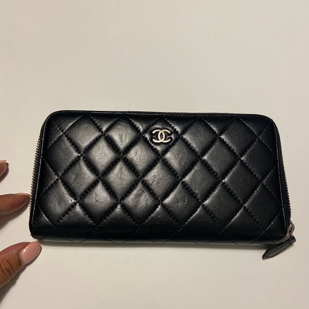 Authentic black chanel lambskin wallet